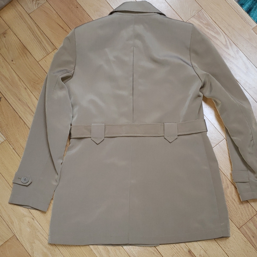 Jacket - Picture 2 of 8